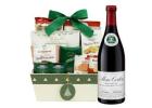 The perfect Pinot Noir gift set for any occasion